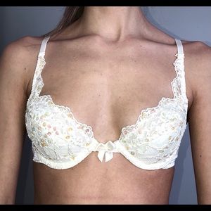 sparkly sexy victoria’s secret white lace bra